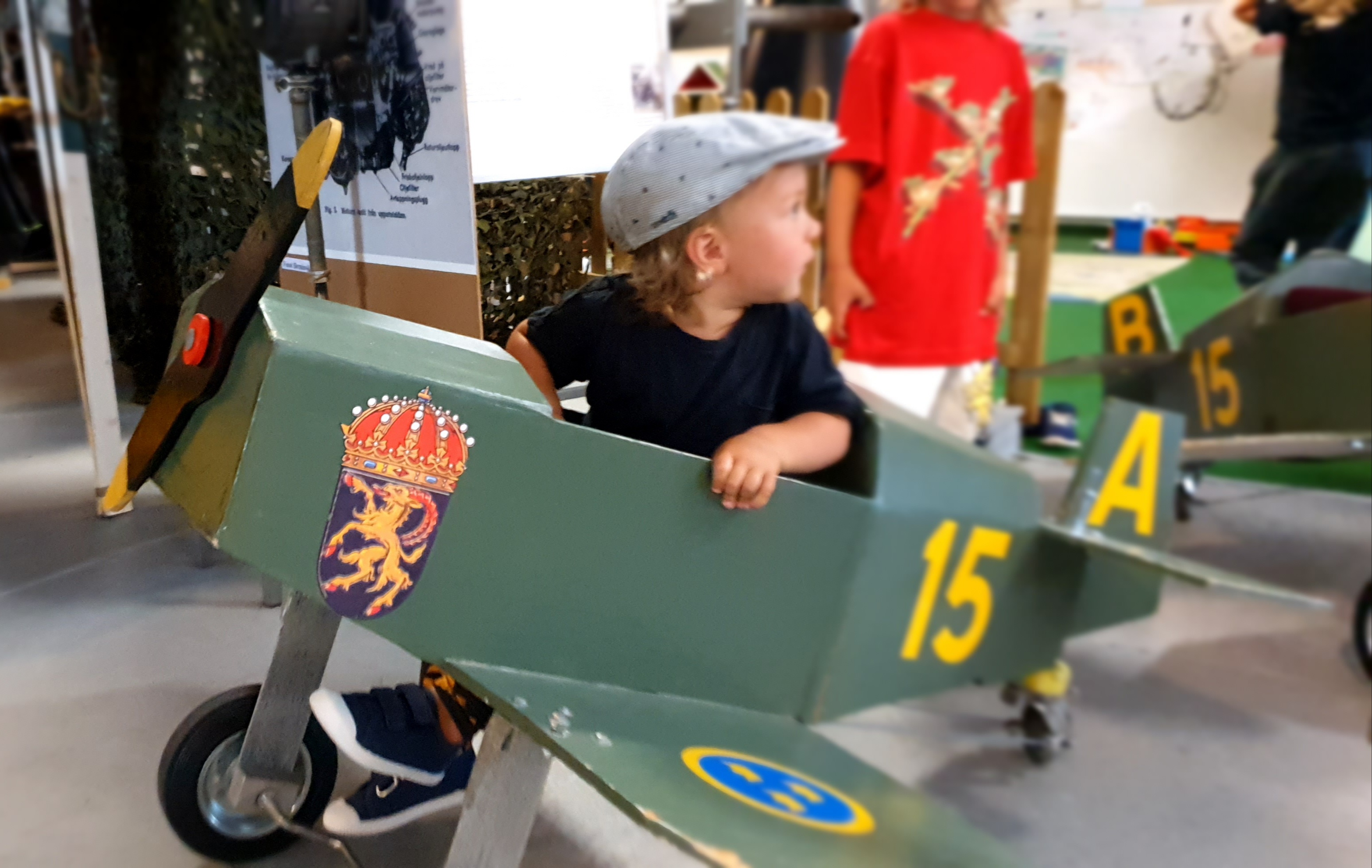 Rolig aktivitet för hela familjen finns på Söderhamns Flygmuseum