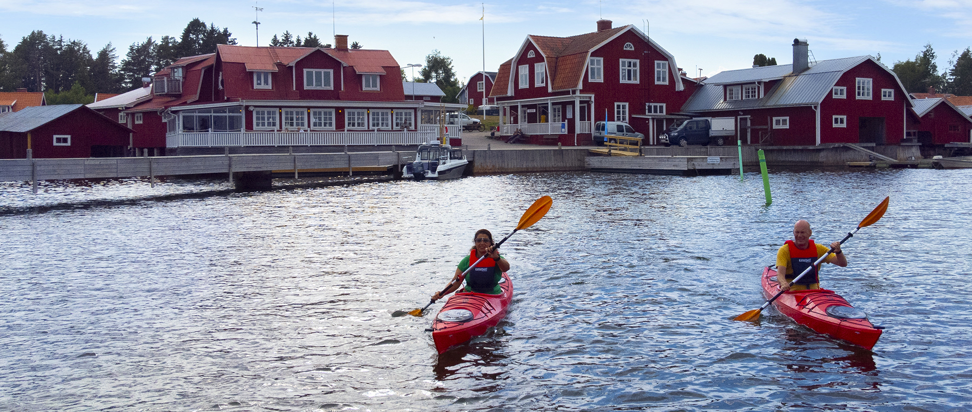 Afaf och Per-Erik är paddelentusiaster och Per-Erik driver Kayakomaten i centrala Söderhamn.