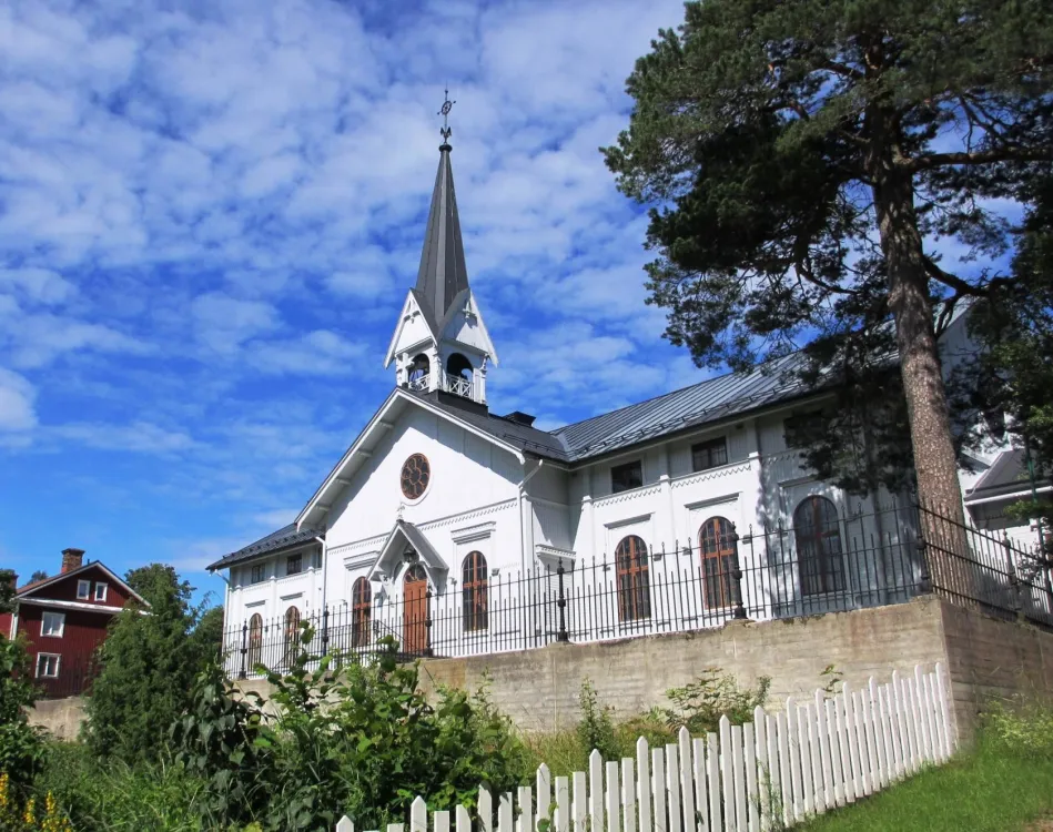 Helgsmålsbön och visning av Ljusne kyrka