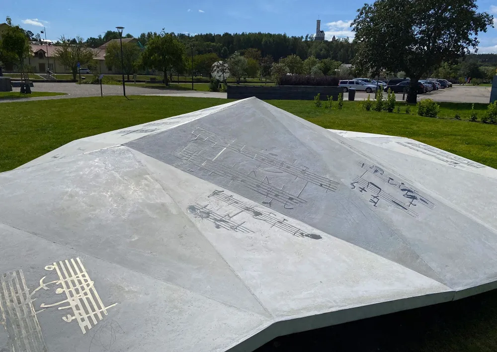 Konstverket Ta i ton i Gurkparken