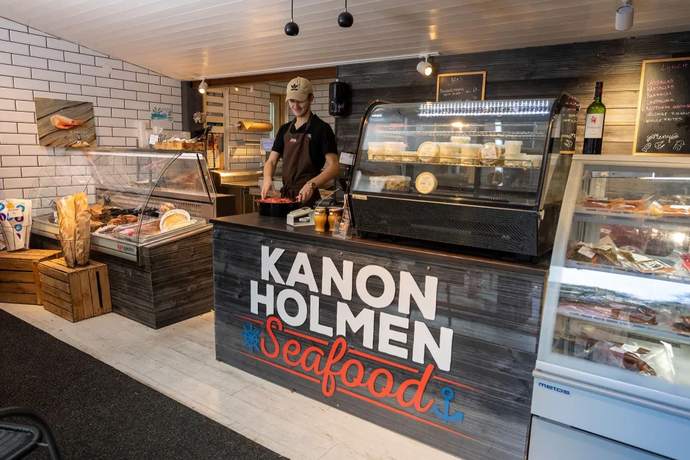 Fiskrestaurang och gårdsbutik