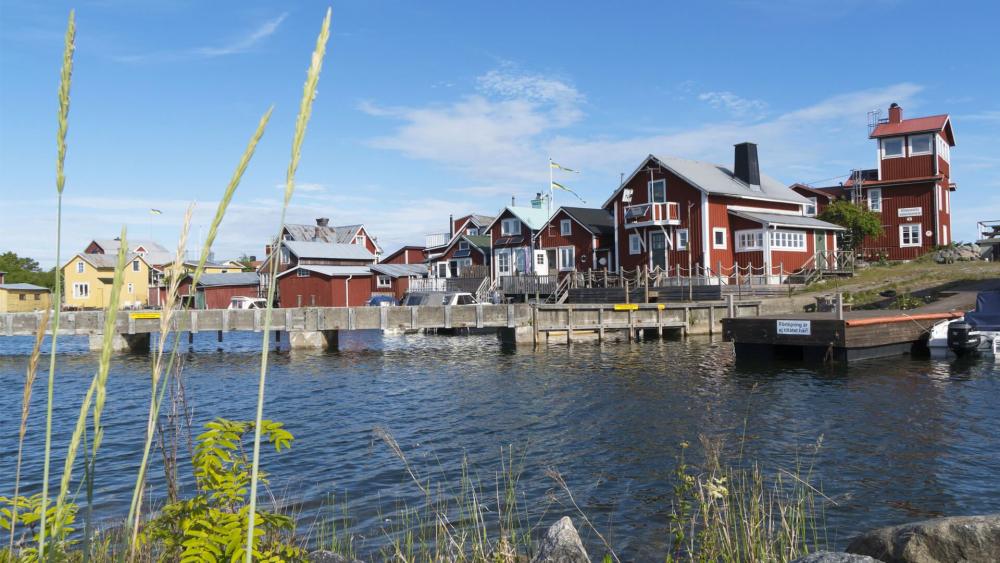 Bo och paddla i Söderhamns skärgård