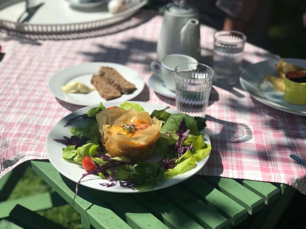 Trädgårdscafé på Världsarvet Hälsingegården Erik-Anders