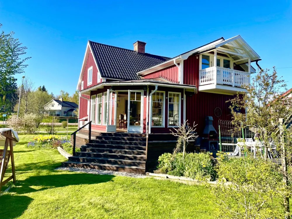 Harmonisk villa nära natur och bad
