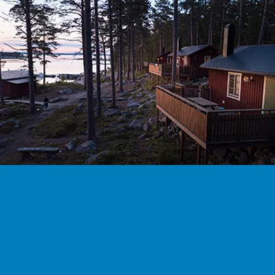 Höstmys i stuga i skärgården