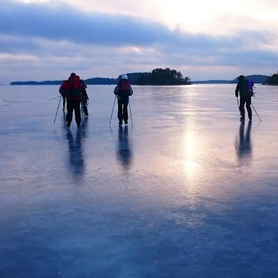 Cross-country skating in the Söderhamn archipelago